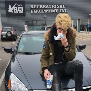 Meet your Posher, Lee